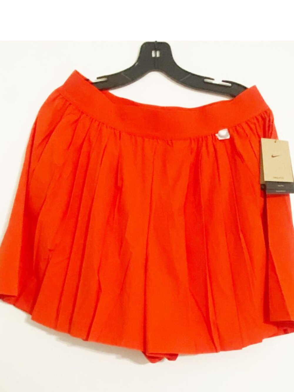 Nike 24.7 PerfectStretch Dri-FIT High-Waisted Loose Pleated Shorts